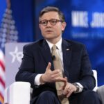 L’attacco dello speaker della Camera Usa Mike Johnson a Zelensky: “Rinsavisca o si dimetta”