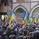 In migliaia a Milano a sostegno dell’Ucraina