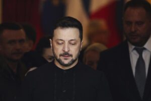 Il re britannico Carlo III incontra il presidente ucraino Volodymyr Zelensky