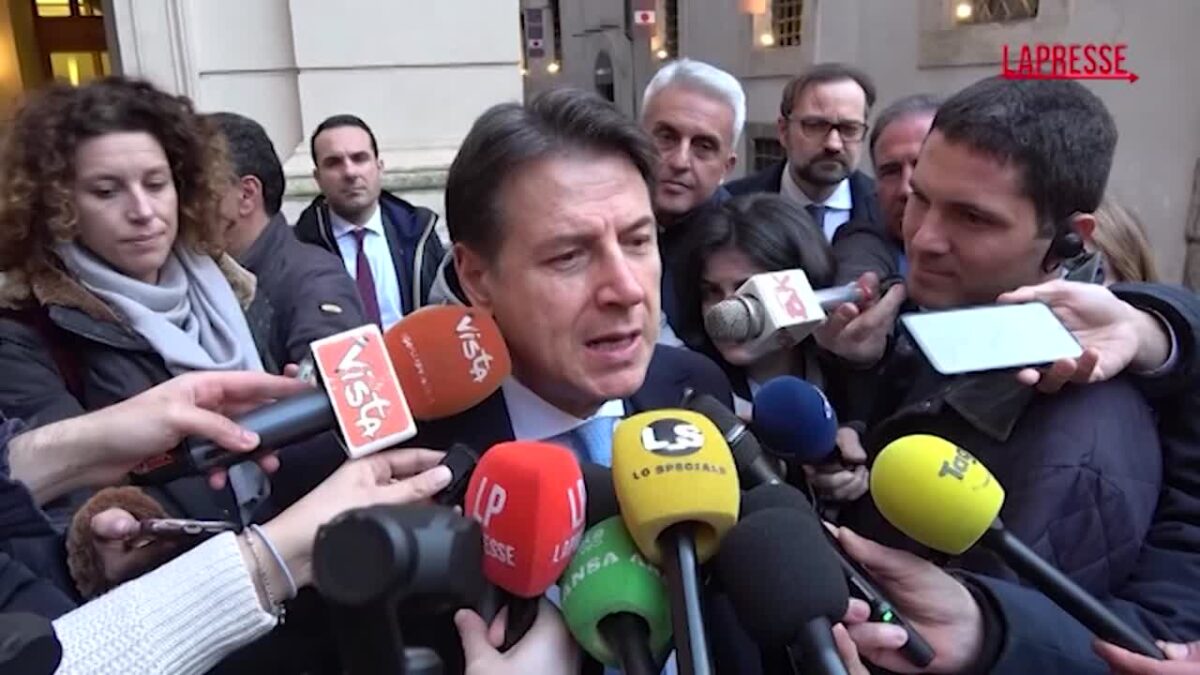 VIDEO Ucraina, Conte: “Meloni pesce in barile, non dice a italiani la sua posizione”