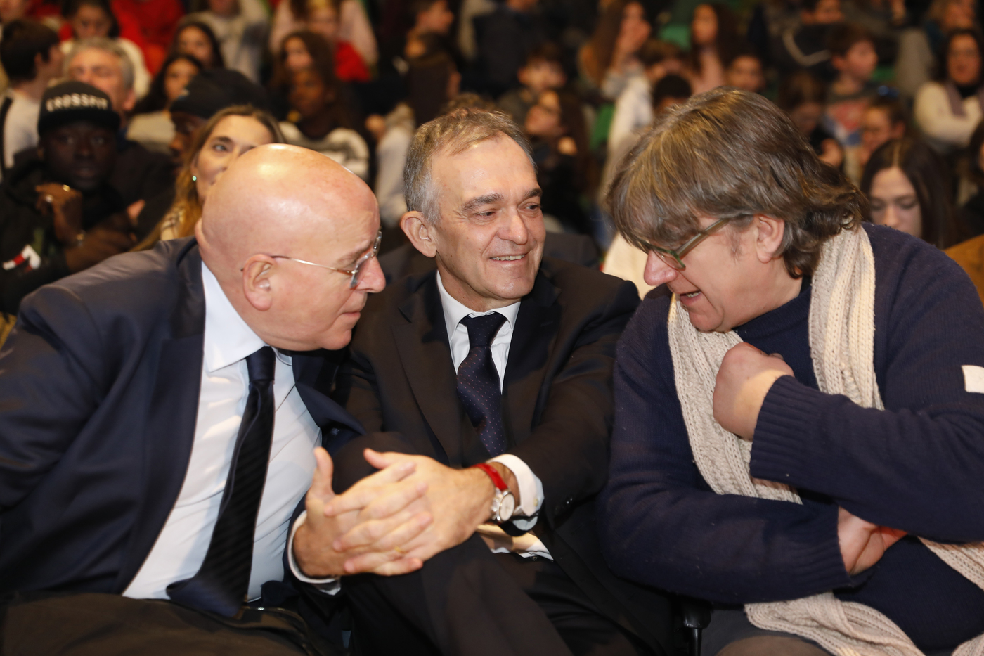 Migranti, per don Massimo Biancalani “il fatto non sussiste”