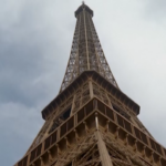 Parigi, la nuova attrazione della Torre Eiffel: una passerella sospesa nel vuoto