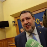 Salvini: “Macron? Non metto futuro mio figlio nelle mani delle sue testate nucleari”