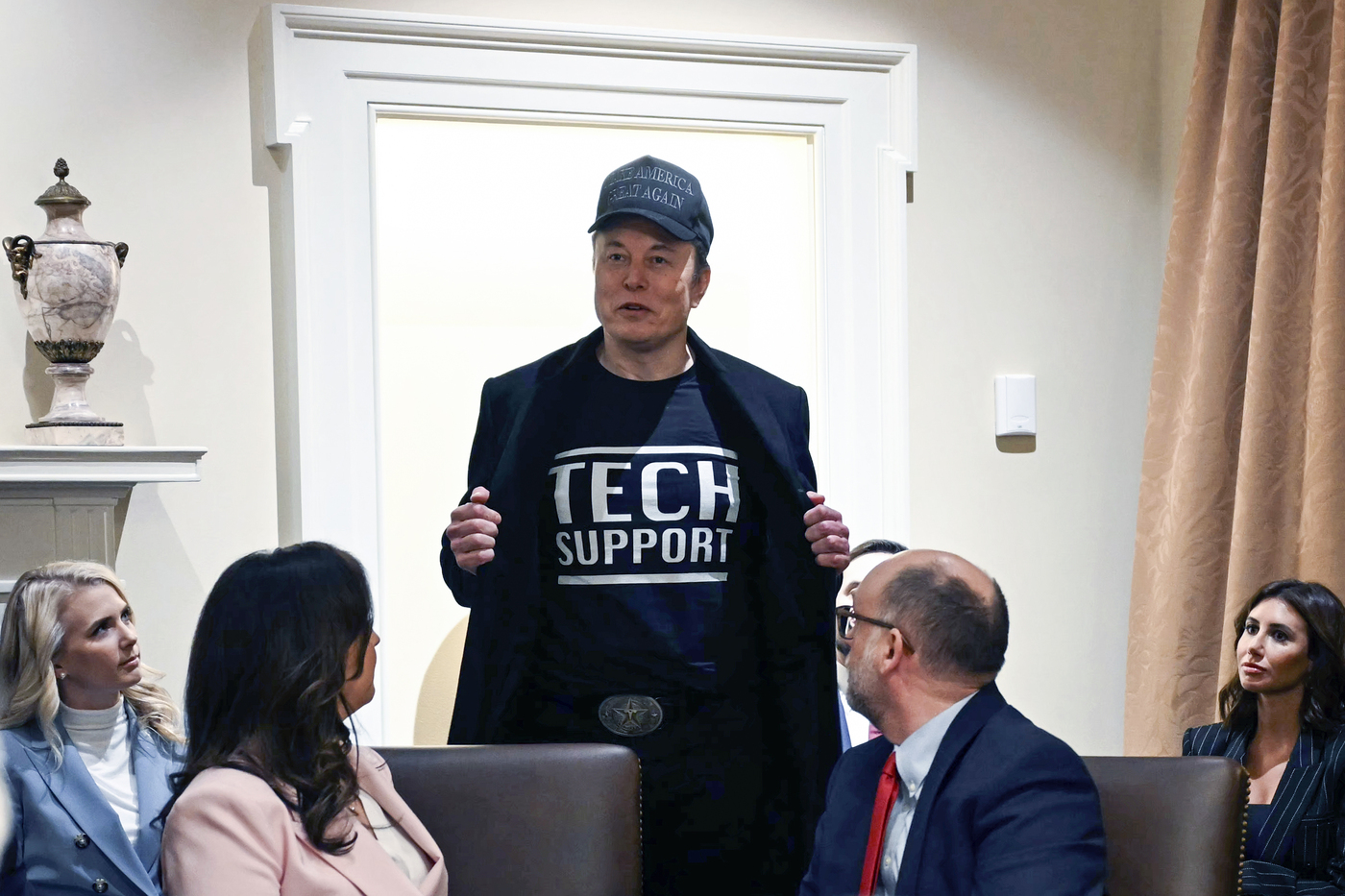Usa, meno 10mila posti nel governo federale dopo la ‘scure’ di Musk. Lui: “Non sono io il responsabile”