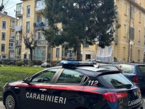 Torino, cadavere in casa con ferite da taglio: si indaga per omicidio