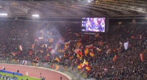 Ultras, accertamenti della Questura su striscioni della Curva Sud romanista