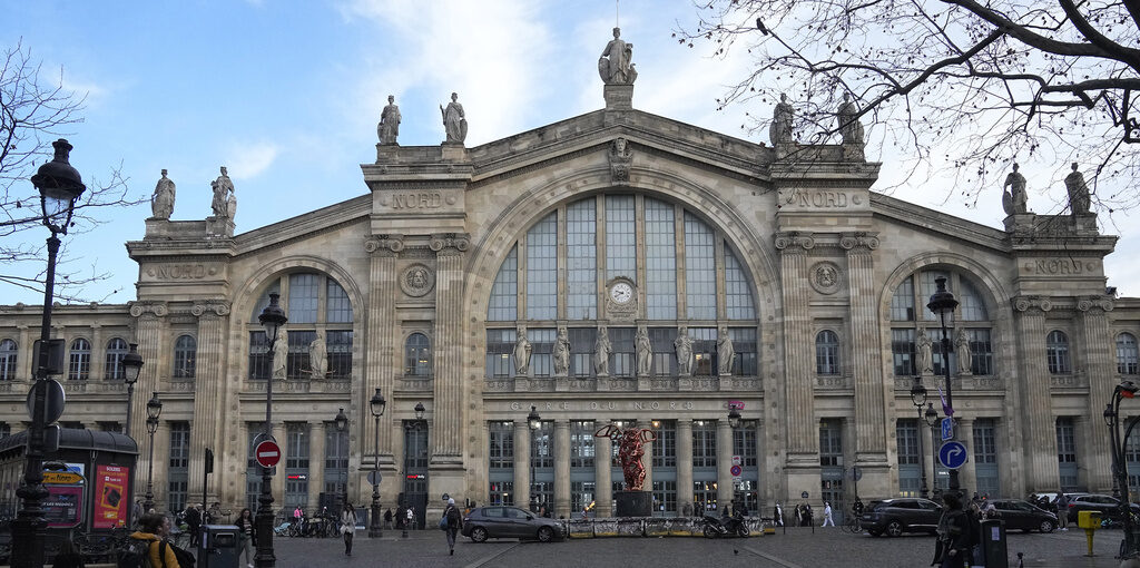 Parigi, scoperta bomba inesplosa della Seconda Guerra mondiale alla Gare du Nord: stop ai treni