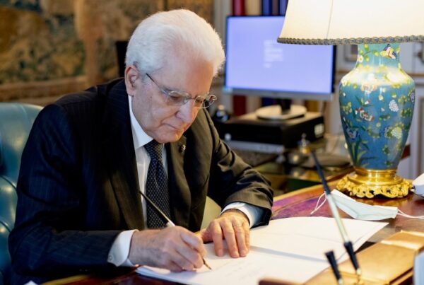 8 marzo 2025, Mattarella: “Violenza contro donne piaga vergognosa e inaccettabile”