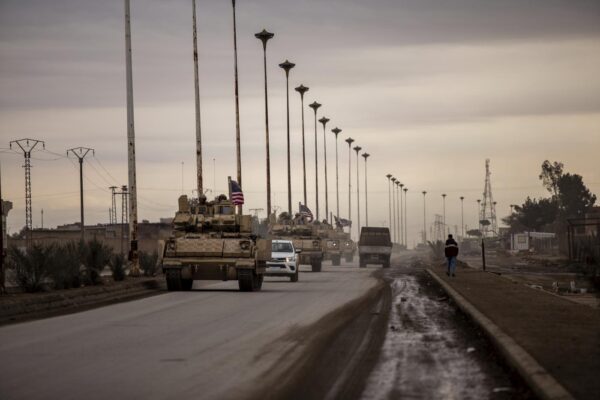 Curdi e americani contro l'Isis in Siria