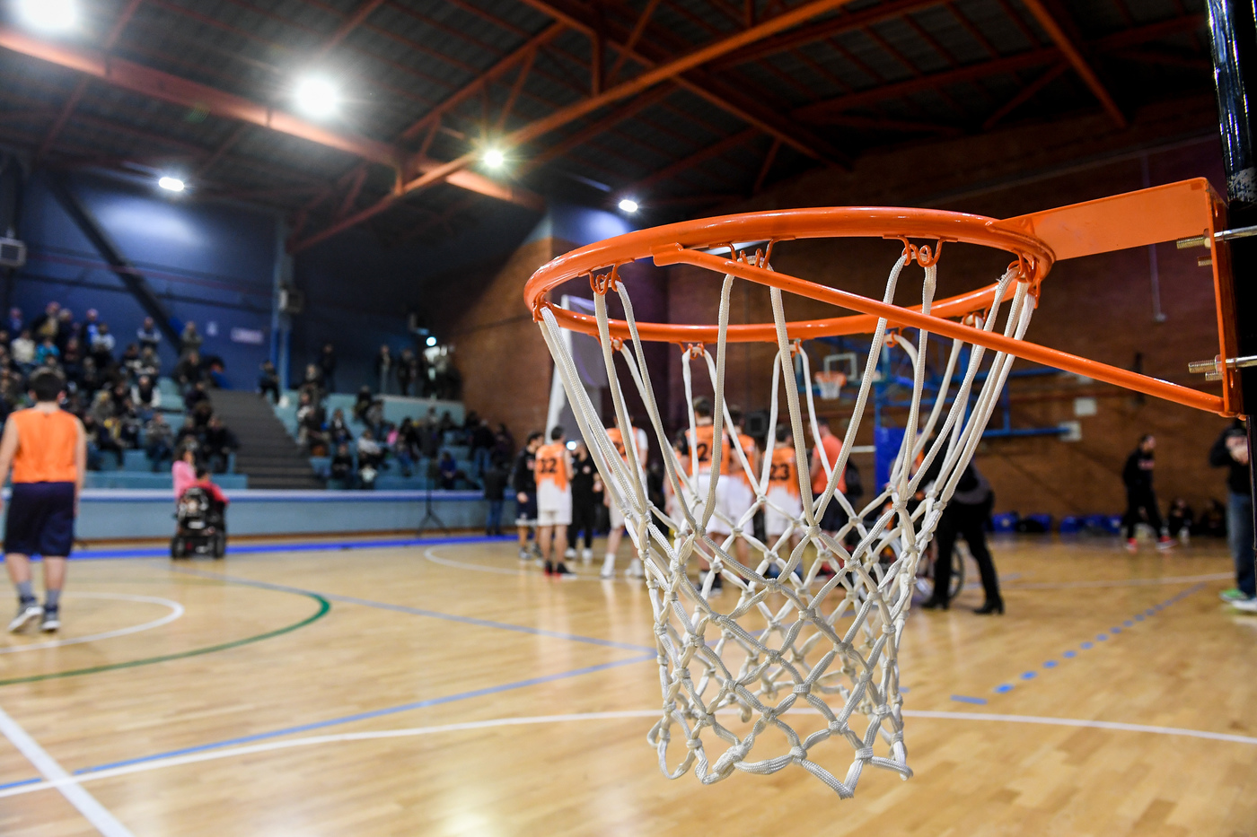 Treviso, mamma insulta arbitra a partita di basket: “Vai a fare la prostituta”