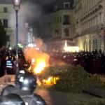 Romania, caos dopo esclusione Georgescu da presidenziali: lanci pietre e lacrimogeni