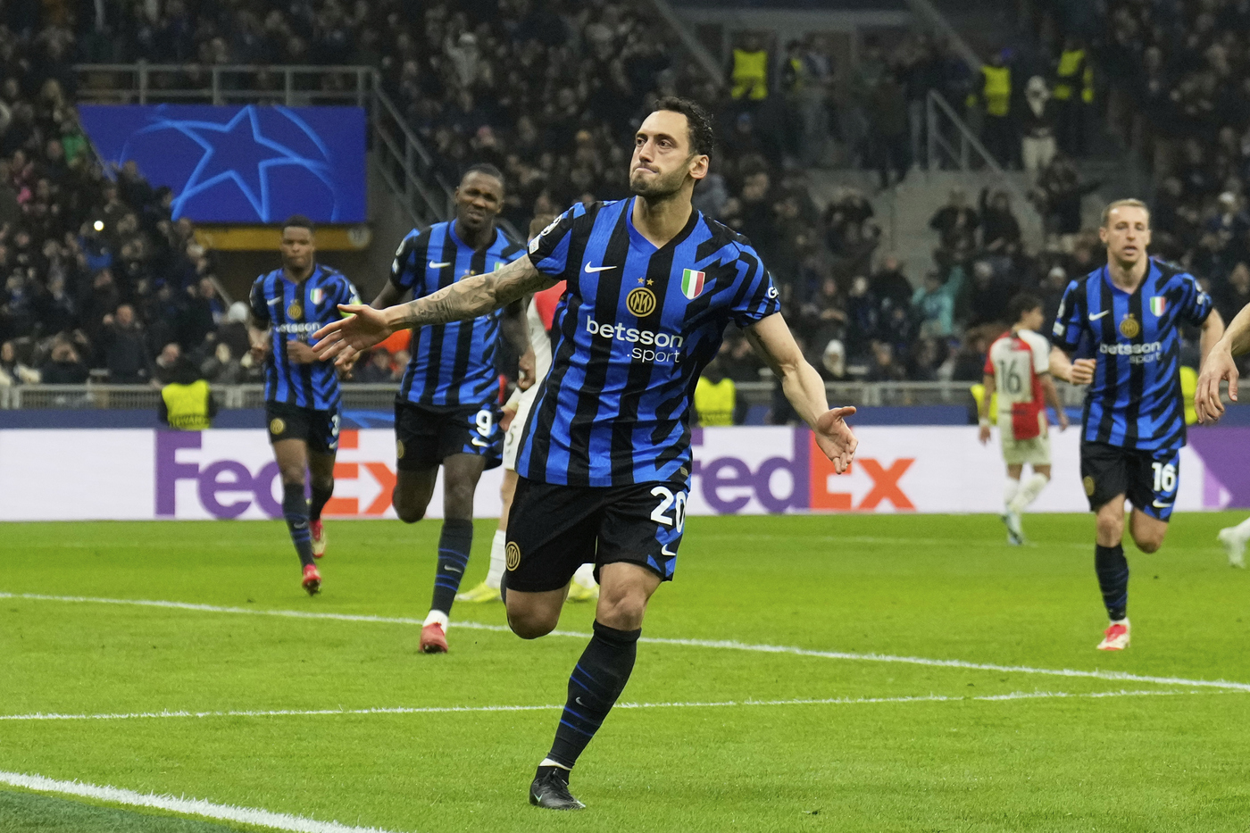 Champions: Inter batte Feyenoord 2-1, nerazzurri ai quarti
