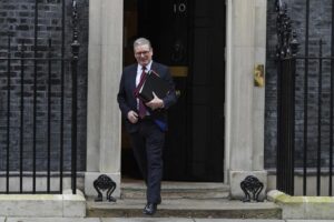 Keir Starmer al 10 di Downing Street