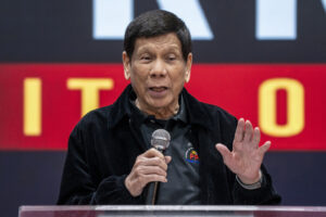 L’ex presidente filippino Duterte preso in custodia da Corte penale internazionale