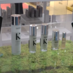 Arriva in Italia con Kenzai Cosmetics la crema anti-age contro la luce blu del cellulare