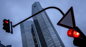 Deutsche Bank, un dipendente della banca guadagnerà il doppio del Ceo