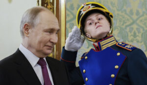 Ucraina, Putin: “Sì a tregua ma solo se porta a pace duratura”. Trump: “Parole promettenti”
