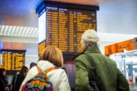 Termini ritardi per guasto elettrico al nodo ferroviario di Milano