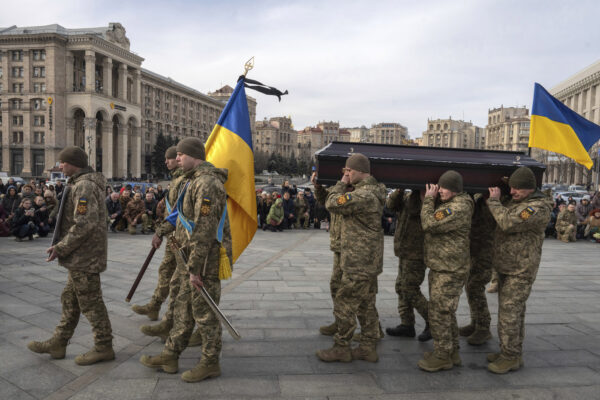 Funerale del soldato Ucraino Vasyl Ratushnyy a Kiev