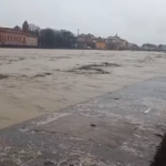 Maltempo Toscana, l’Arno fa paura a Pisa: il video
