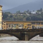 Firenze, trovato cadavere di un uomo in un baule in casa