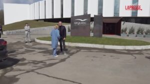 Spazio, Meloni visita SpacePark di Argotec a San Mauro Torinese