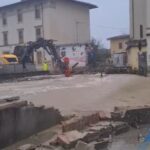 Maltempo Toscana ed Emilia-Romagna, l’Arno continua a salire: allerta rossa