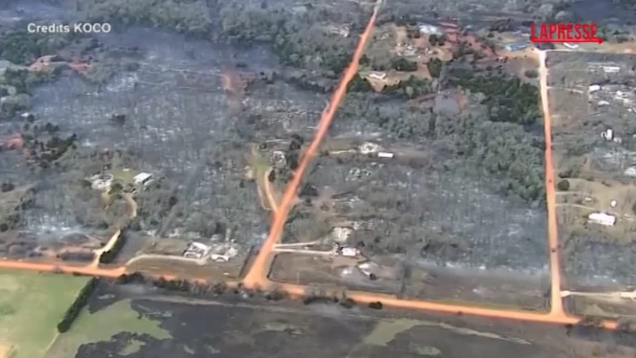 Grandi incendi in Oklahoma dopo il passaggio di forti tempeste: le immagini dall’alto del disastro