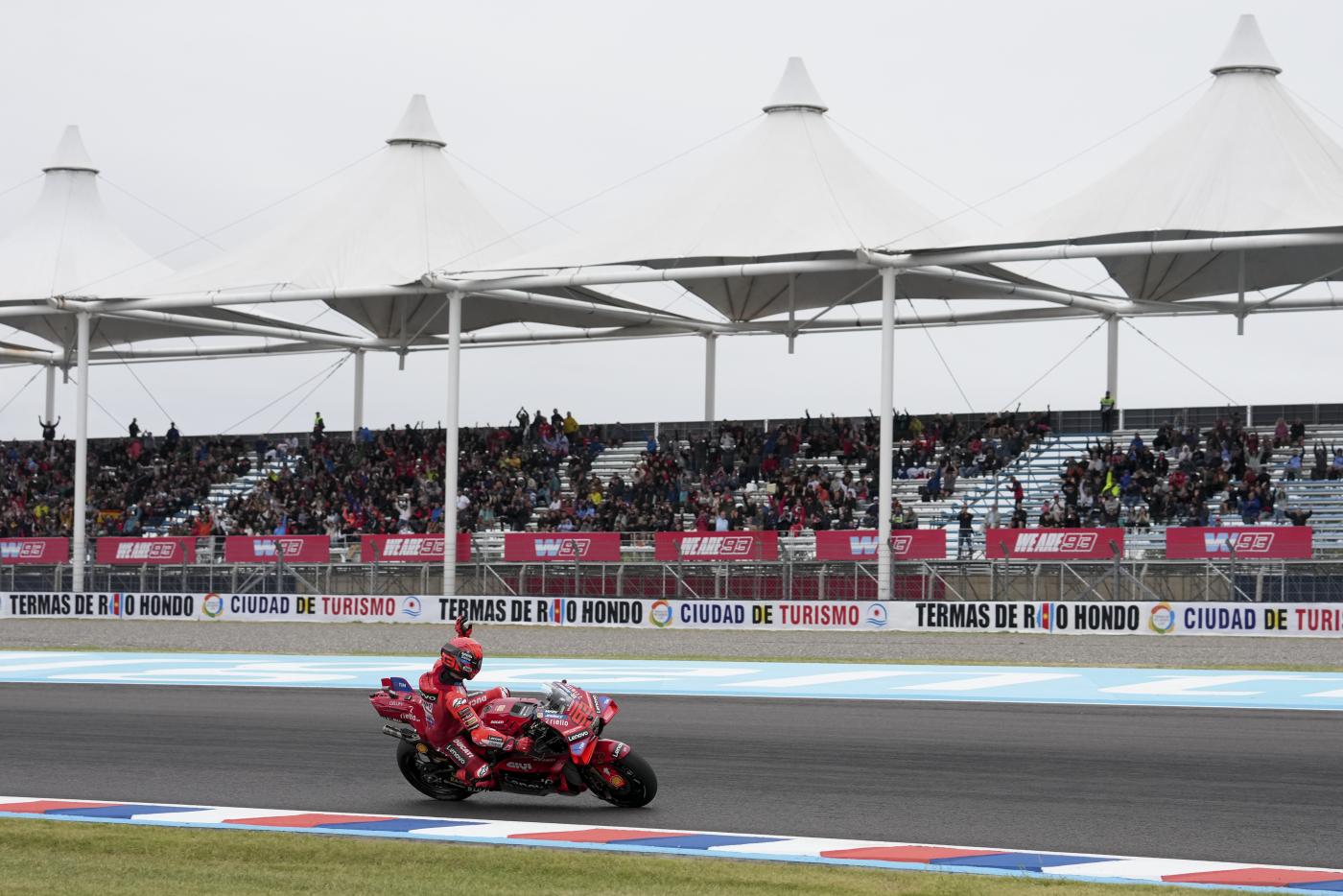 MotoGp, Marc Marquez vince la Sprint in Argentina: terzo Bagnaia