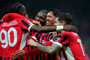 Serie A, Milan-Como 2-1: decide Reijnders