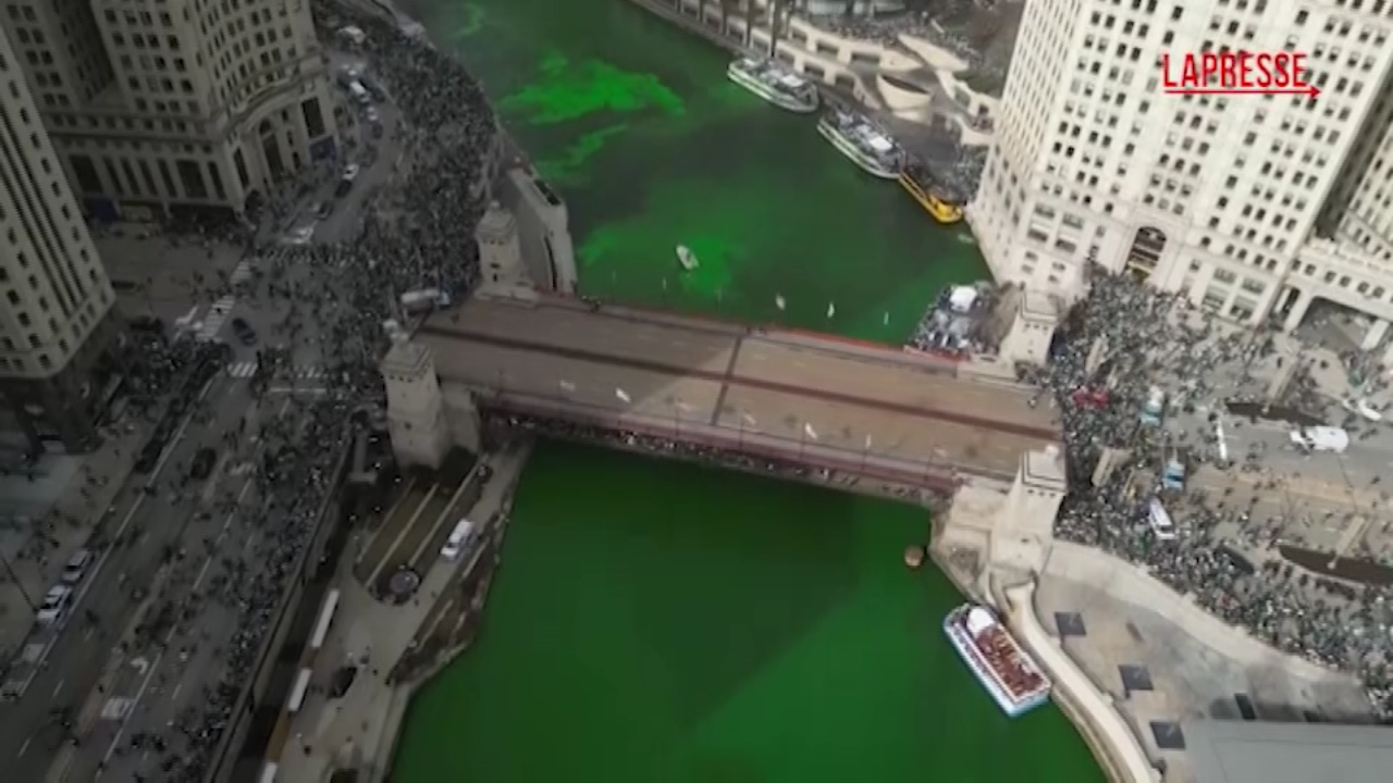 San Patrizio 2025, a Chicago il fiume si colora di verde