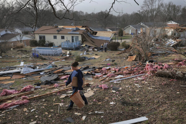 La devastazione causata da tornado negli Usa il 15 marzo