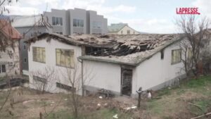 Macedonia del Nord, le macerie della discoteca Pulse di Kocani dopo l’incendio