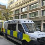 Londra, furgone si schianta su pedoni: morta una donna
