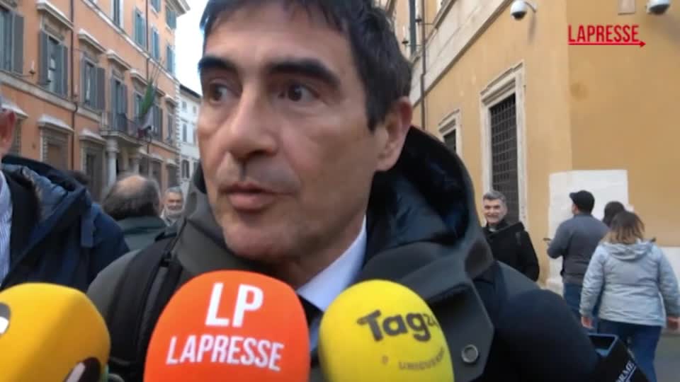 Ue, Fratoianni: “Comunicazioni Meloni? Perfette per ministra governo Trump”