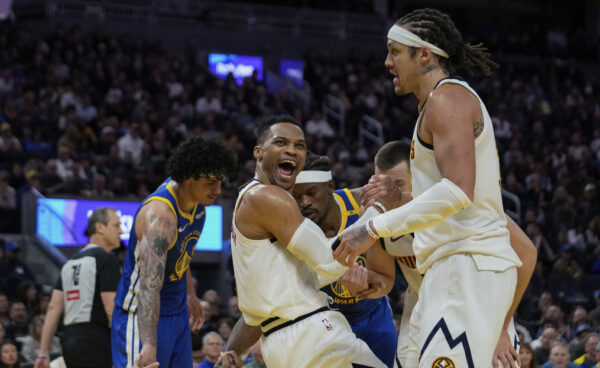 Nba, Denver sbanca Golden State. Reaves guida i Lakers