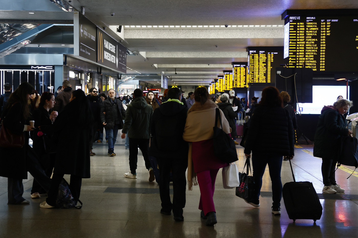 Ritardi treni, a Milano rallentamenti e cancellazioni