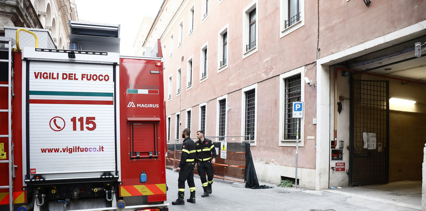 Genova, incendio in un’abitazione a Sestri Ponente: un morto