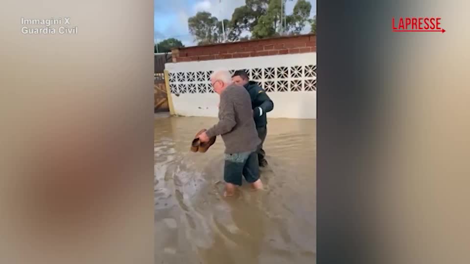 Maltempo in Spagna, allagamenti a Malaga