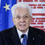 Mattarella scrive a Papa Francesco: “Auguri di pronto ristabilimento”