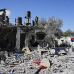 Gaza, raid di Israele nella notte: 71 morti. Idf blocca l’accesso nel nord della Striscia ai palestinesi