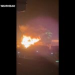 Incendio a Heathrow, la palla di fuoco nel cielo