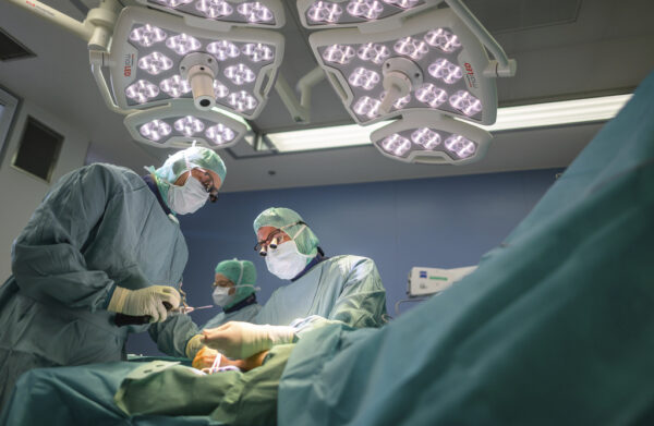 Roma, donna muore dopo un intervento di liposuzione in struttura privata