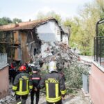 Roma, esplosione nel quartiere Monteverde: crolla palazzina. Un uomo estratto vivo