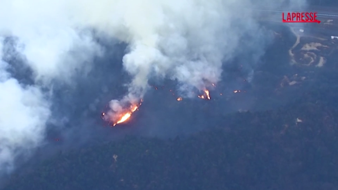 Incendi in Giappone: case bruciate e cittadini evacuati