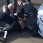 Cosenza, la denuncia del giornalista Gabriele Carchidi: “Polizia mi ha bloccato a terra con violenza”