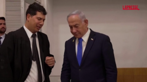 Israele, Netanyahu oggi in aula in tribunale a Tel Aviv