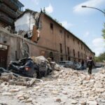 Esplosione Monteverde: i dubbi, le indagini, i post