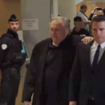 Francia, Gerard Depardieu arriva in tribunale per l’interrogatorio