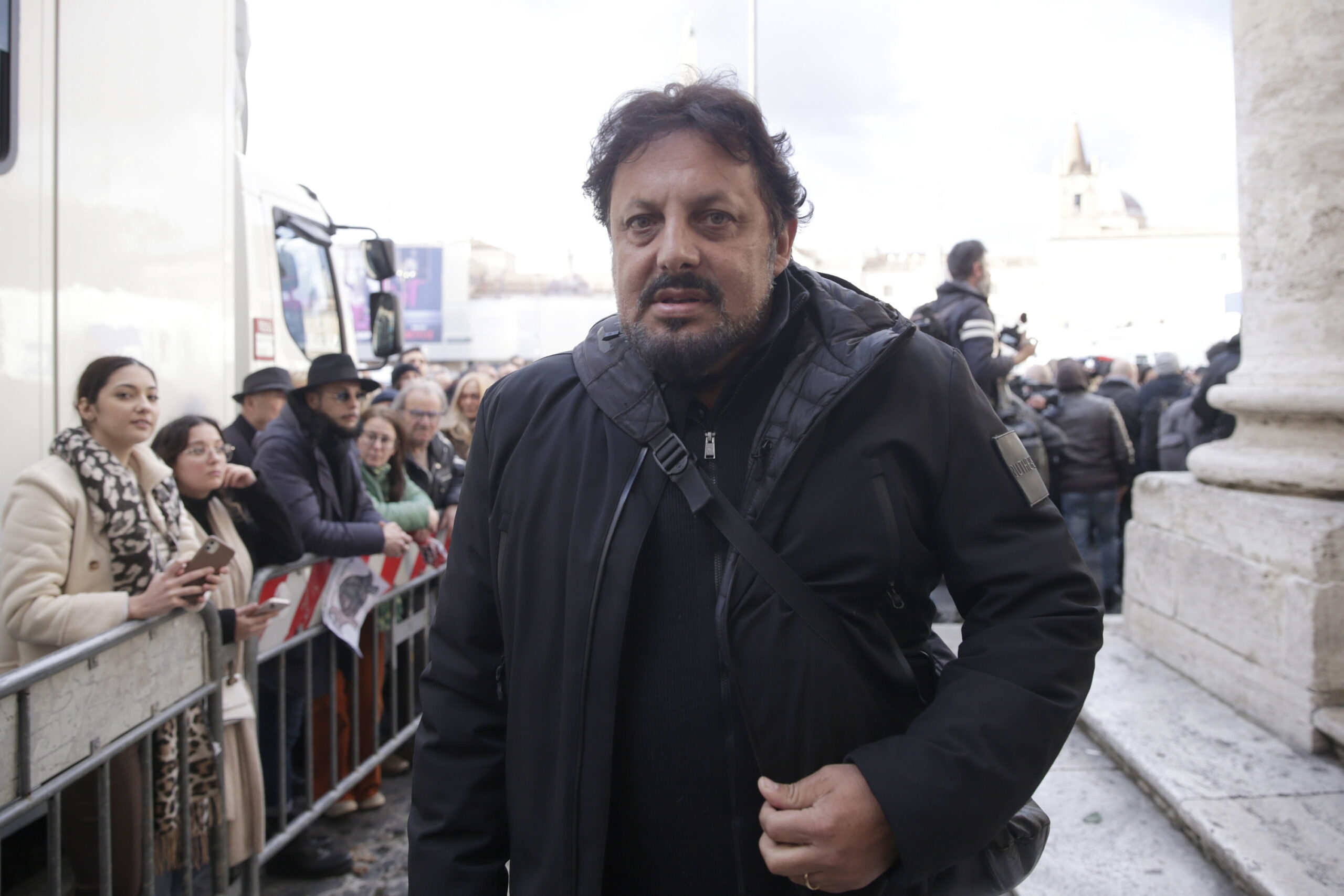 Morta la mamma di Enrico Brignano Morta la mamma di Enrico Brignano